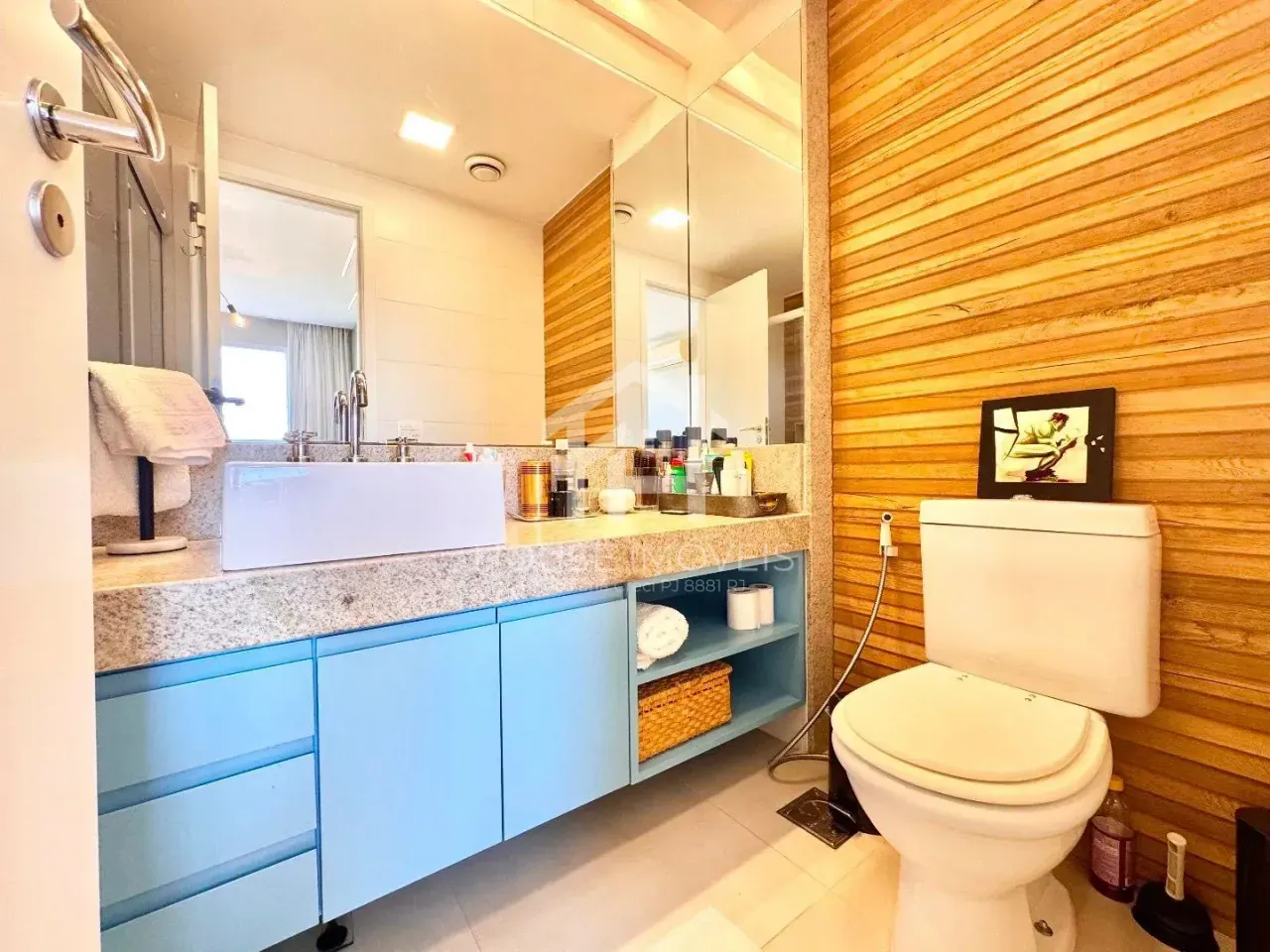 Furnished 65 m² apartment with 1 en-suite and 1 parking space — photo 29