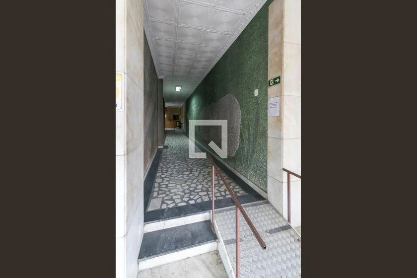 Unfurnished apartment with 1 bedroom and 1 bathroom — photo 42