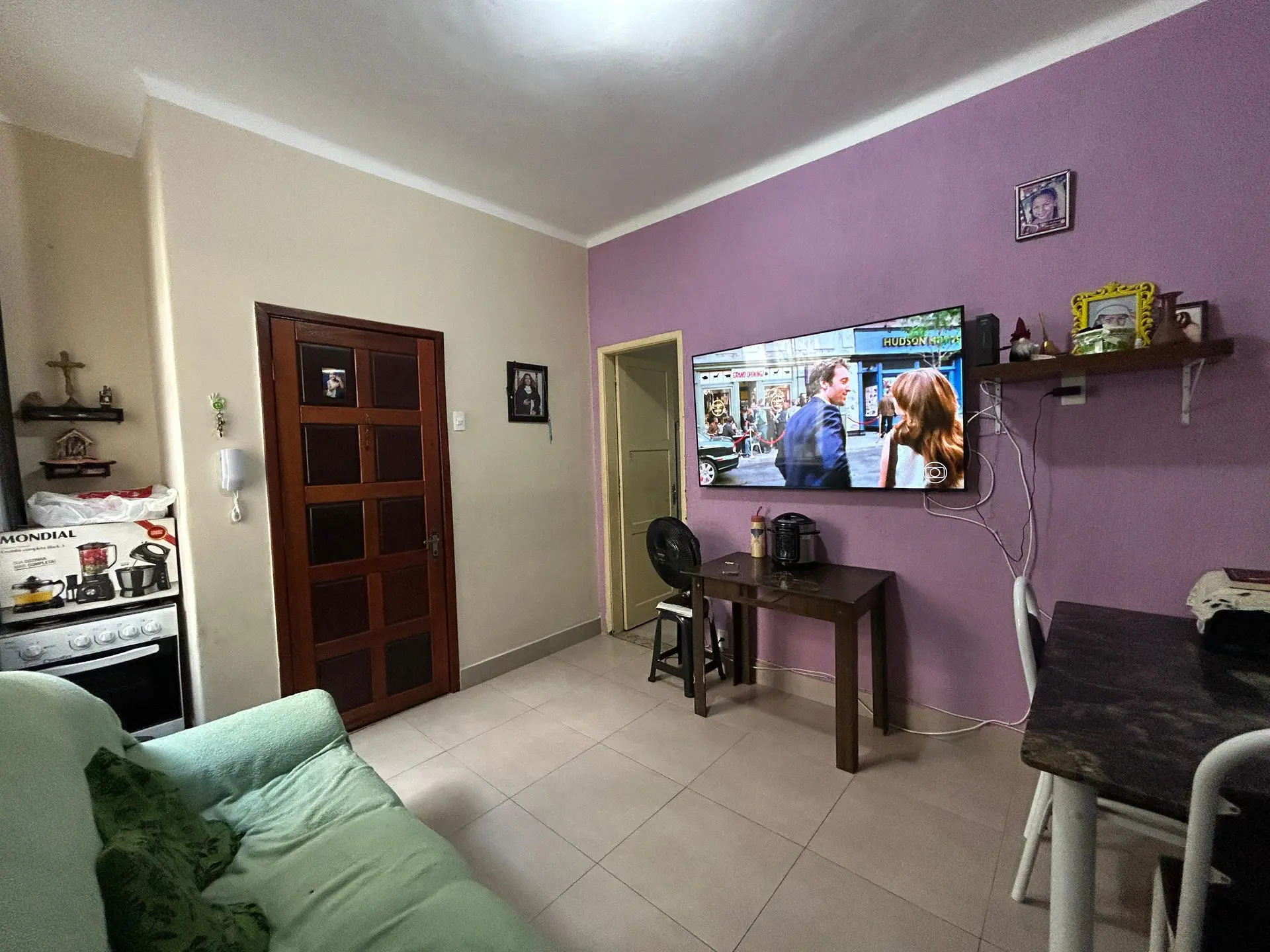 Furnished house with 2 bedrooms and a laundry area