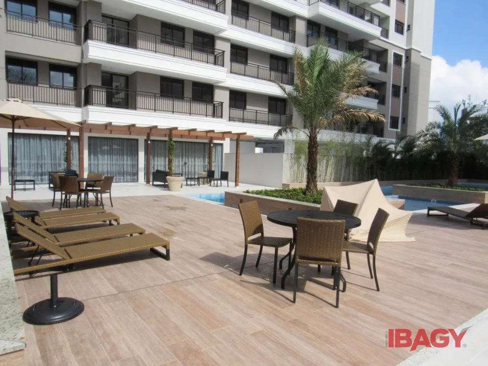 2-bedroom apartment in a building with a sauna — photo 44