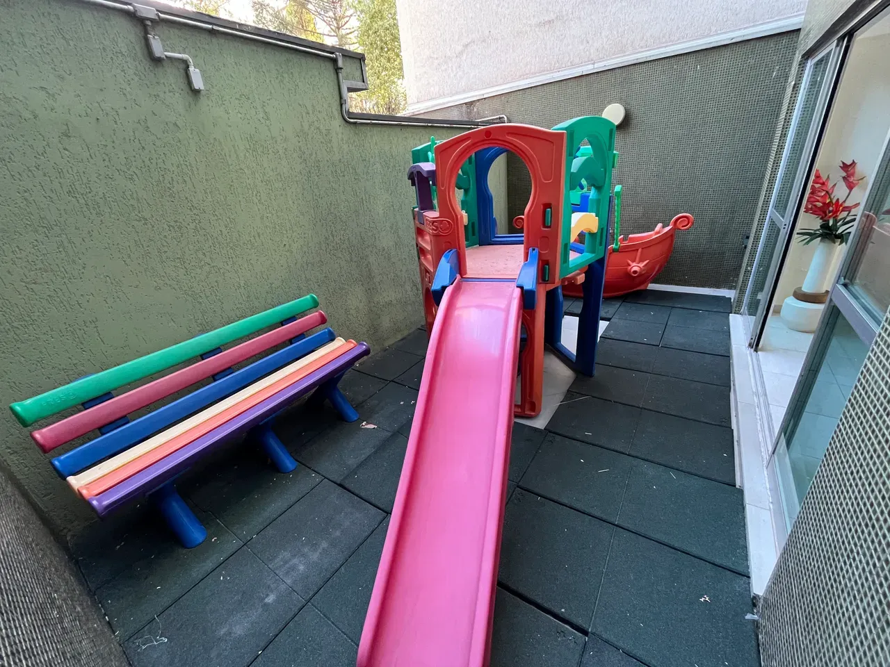 3-bedroom apartment with 3 bathrooms and 2 parking — photo 30