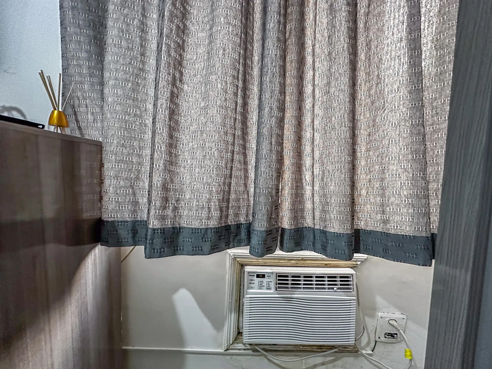 Furnished studio with 1 bedroom and 1 bathroom, gas stove — photo 20