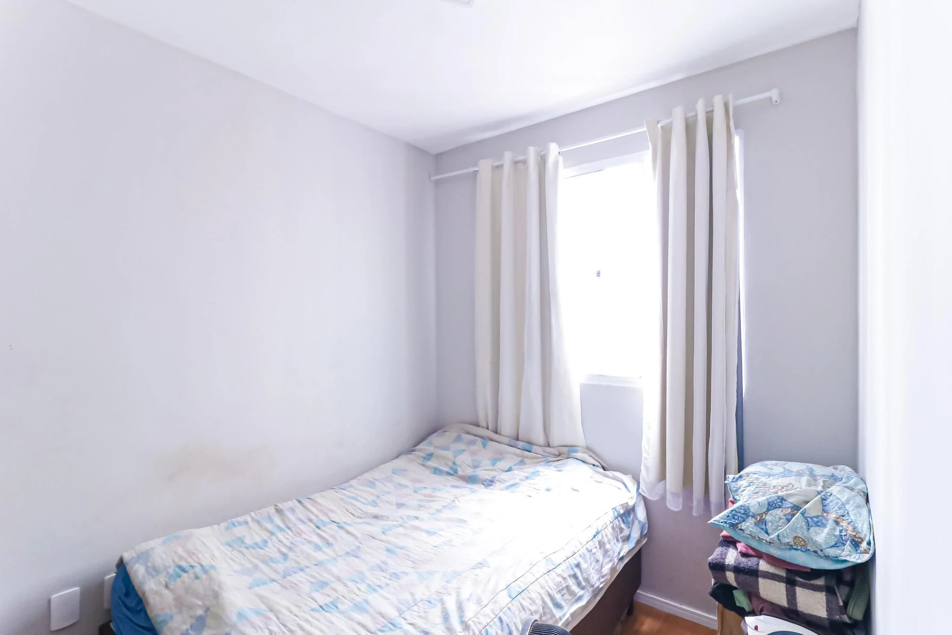 2-bedroom apartment with a washing machine — photo 8