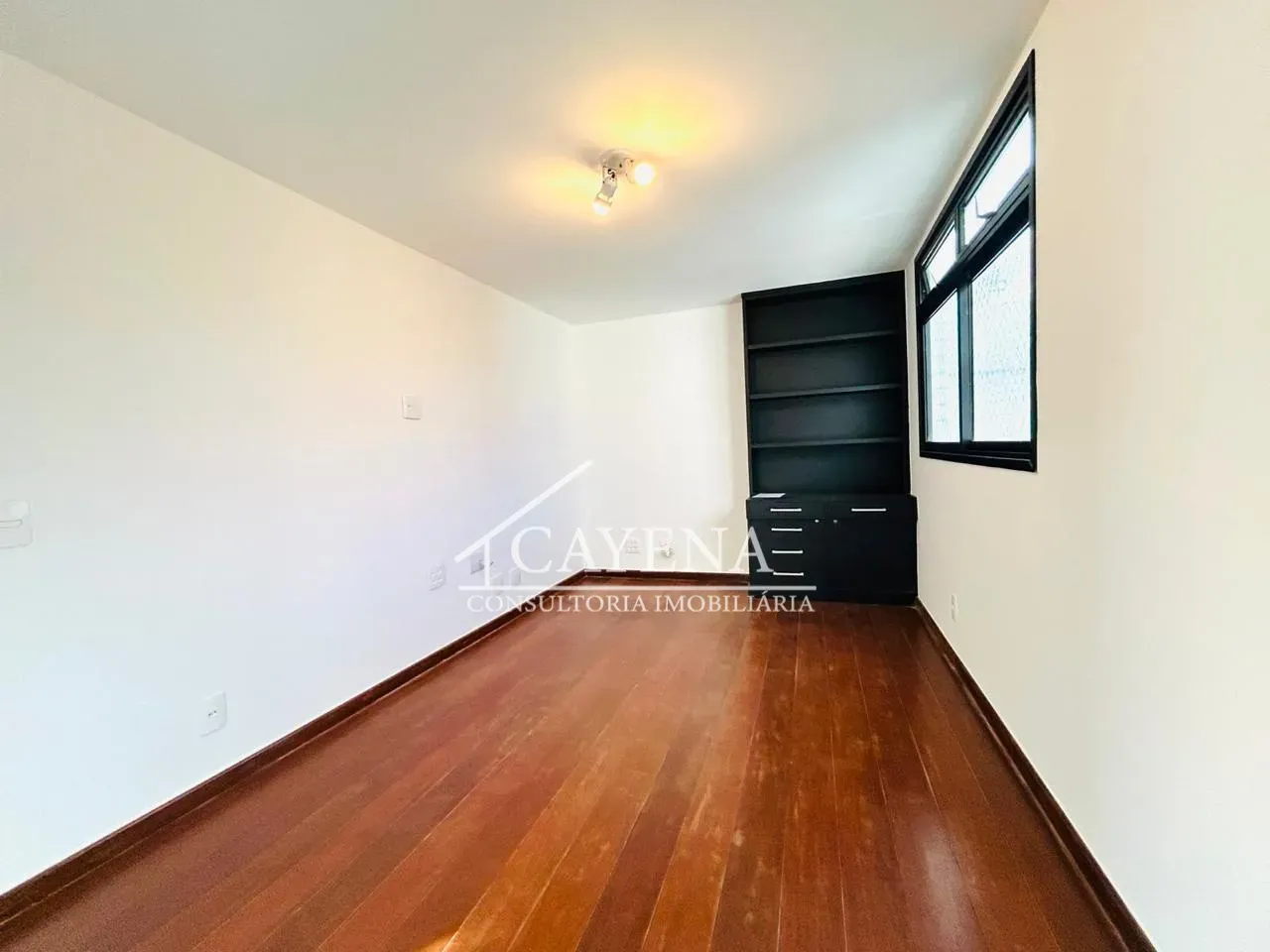 Apartment with 247 m², 3 bedrooms and 4 bathrooms — photo 28