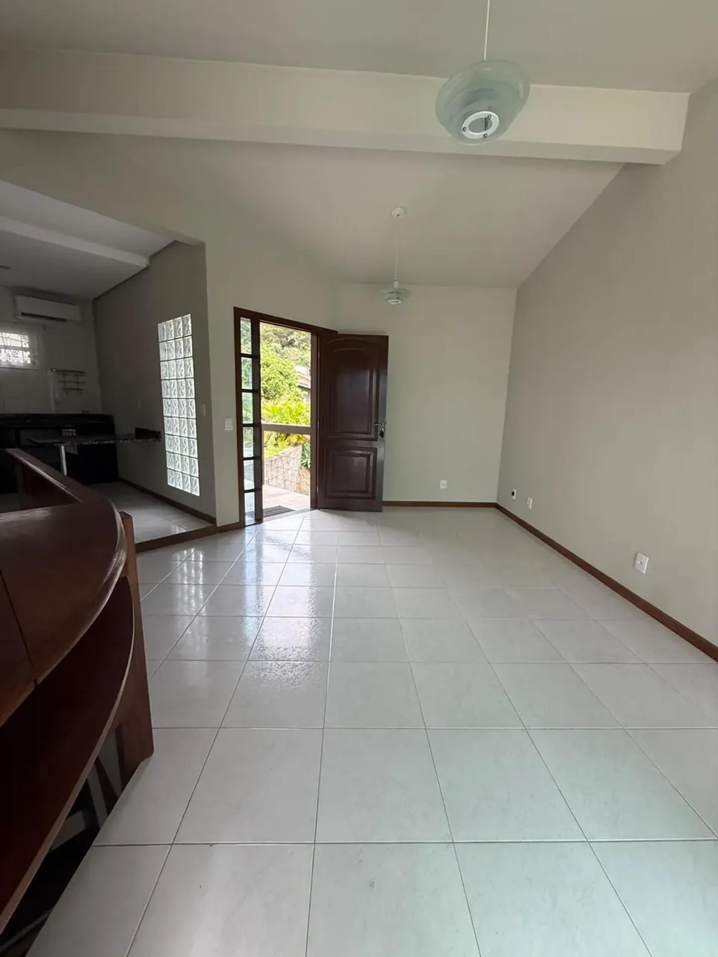 Water view in a 3-bedroom house, 180 m² — photo 5