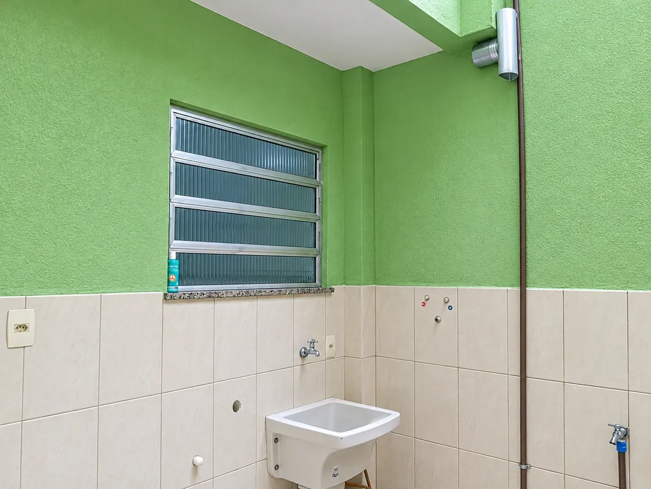 2-bedroom apartment, 1 with its own bathroom, 75 m² — photo 4