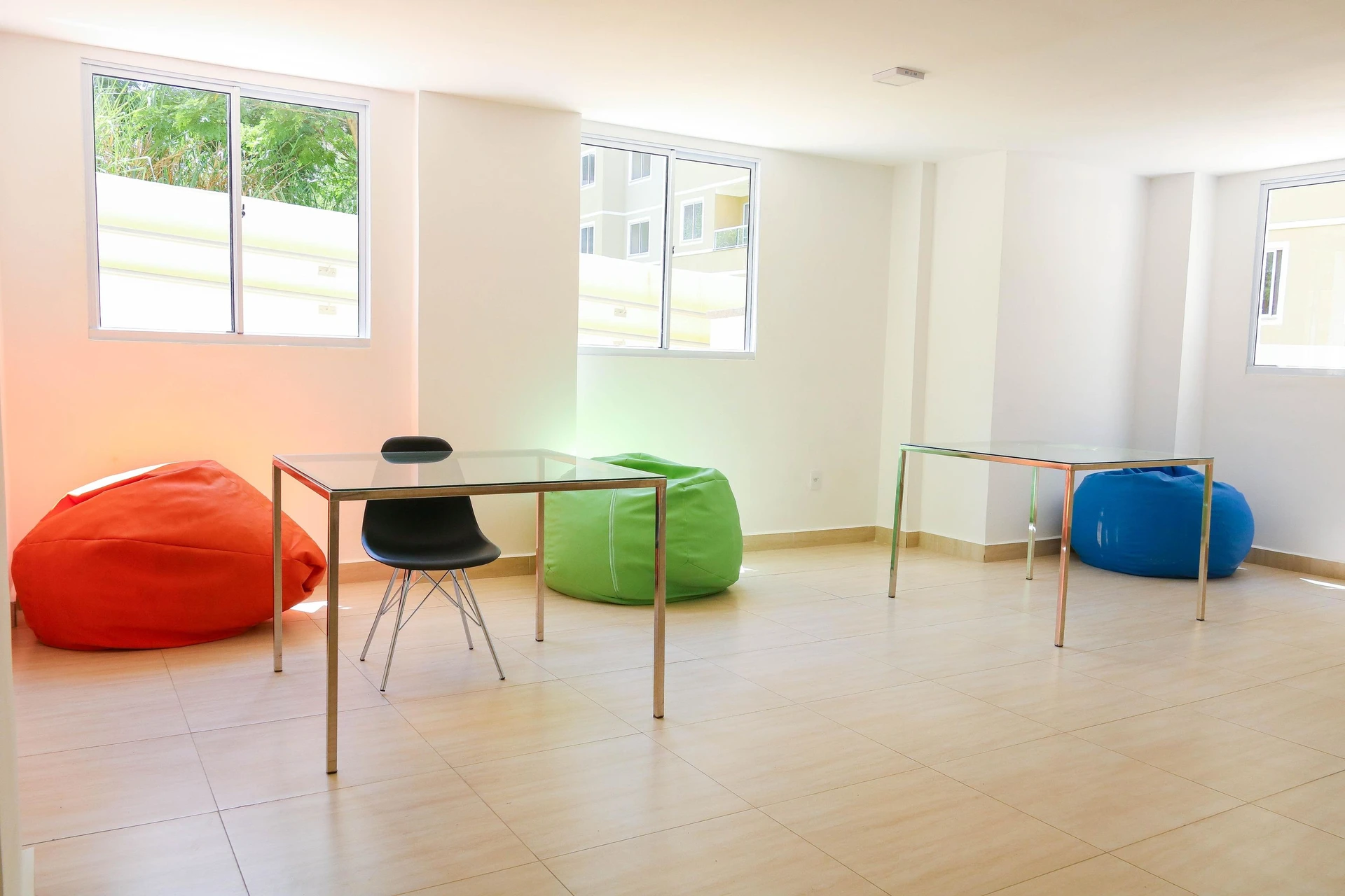 Mountain view in a 2-bedroom apartment, 43 m² — photo 29