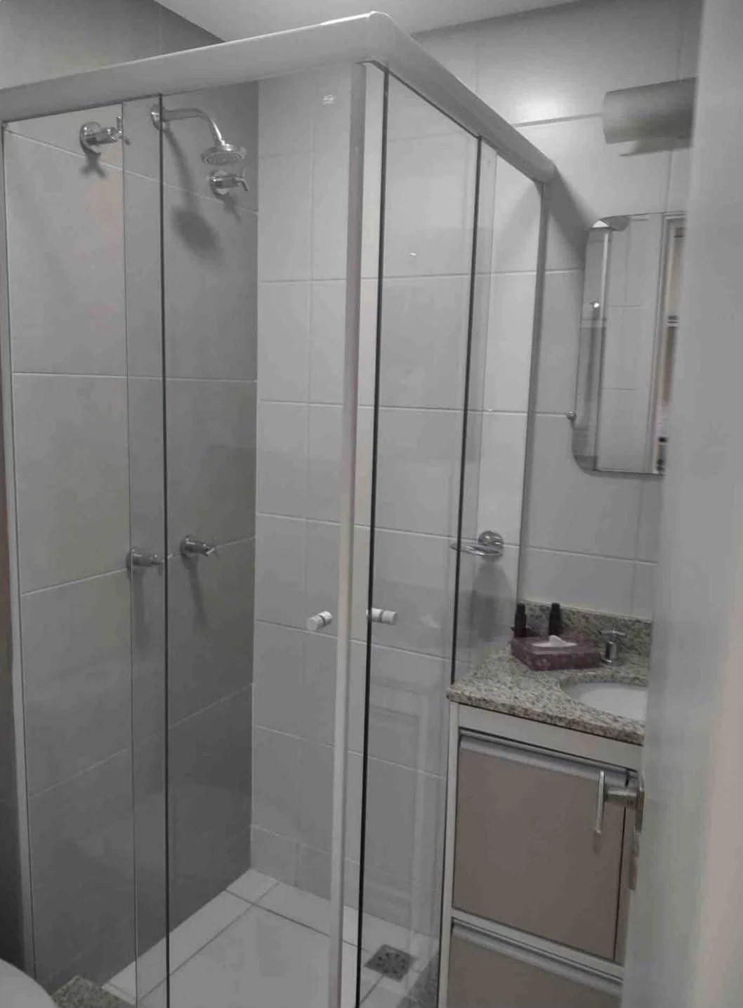 Furnished 29 m² studio in Curitiba — photo 9