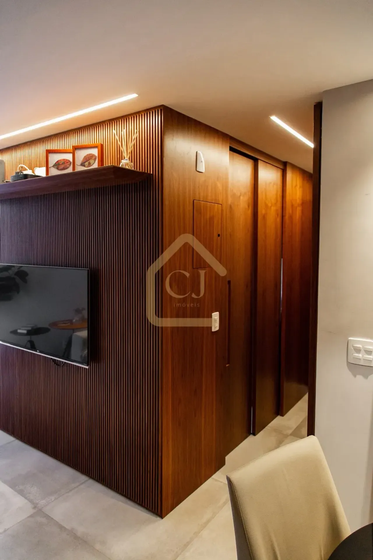 1-bedroom, 1-bath apartment with a balcony — photo 20