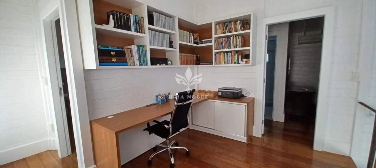 House, 209 m², with a mountain view — photo 3