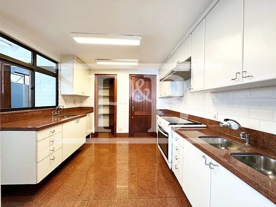 Apartamento com 4 dormitórios, 4 banheiros e varanda — photo 39