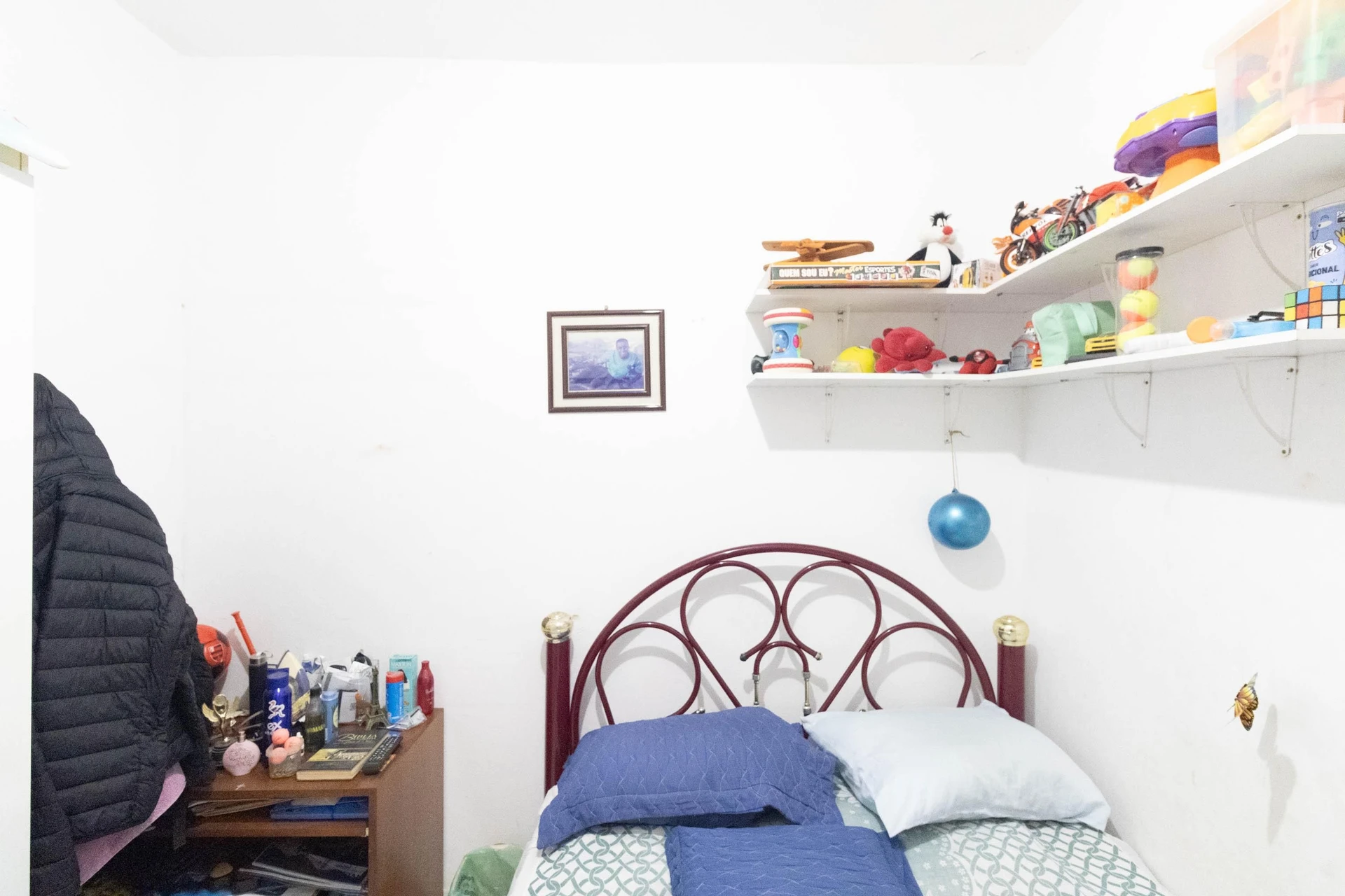 Casa mobiliada com 3 quartos e cozinha com fogão a gás — photo 31
