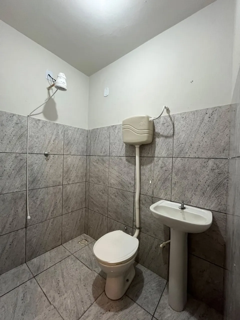 House with a separate kitchen and gas stove — photo 4