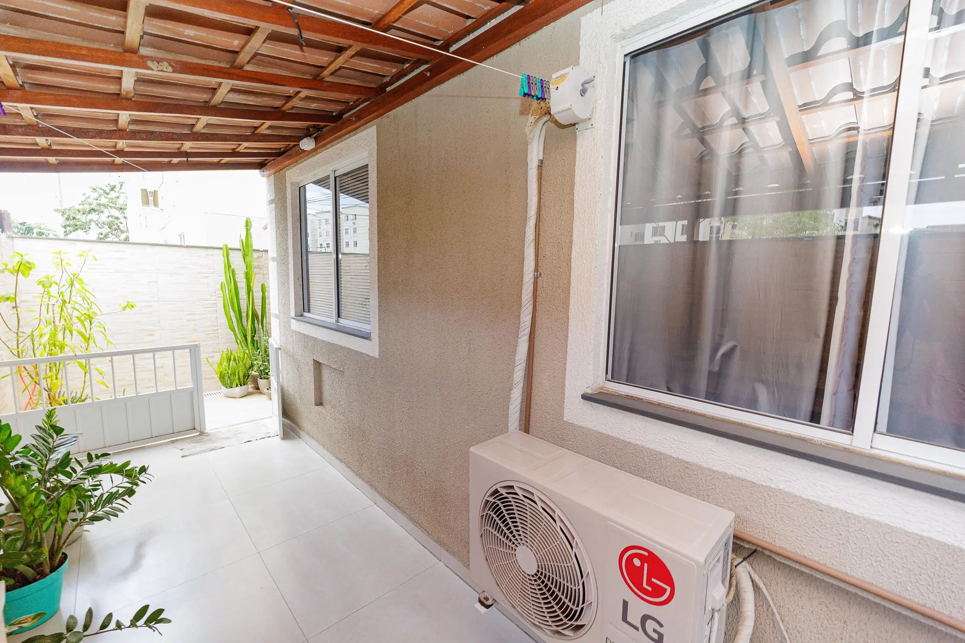 2-bedroom apartment in a building with a pool — photo 14