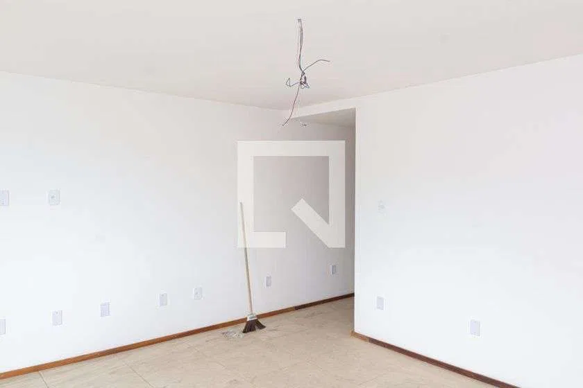 80 m² apartment with 2 bedrooms and a balcony — photo 11
