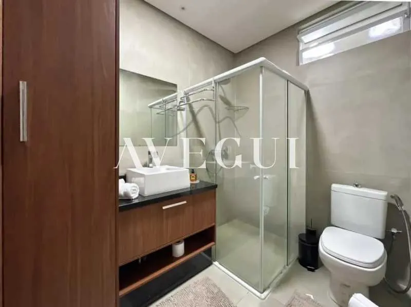 Furnished 130 m² apartment with 3 bedrooms and 3 bathrooms — photo 9