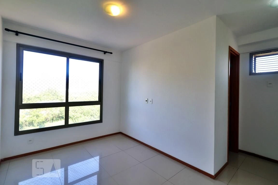 Balcony with a grill in a 3-bedroom apartment, 80 m² — photo 19