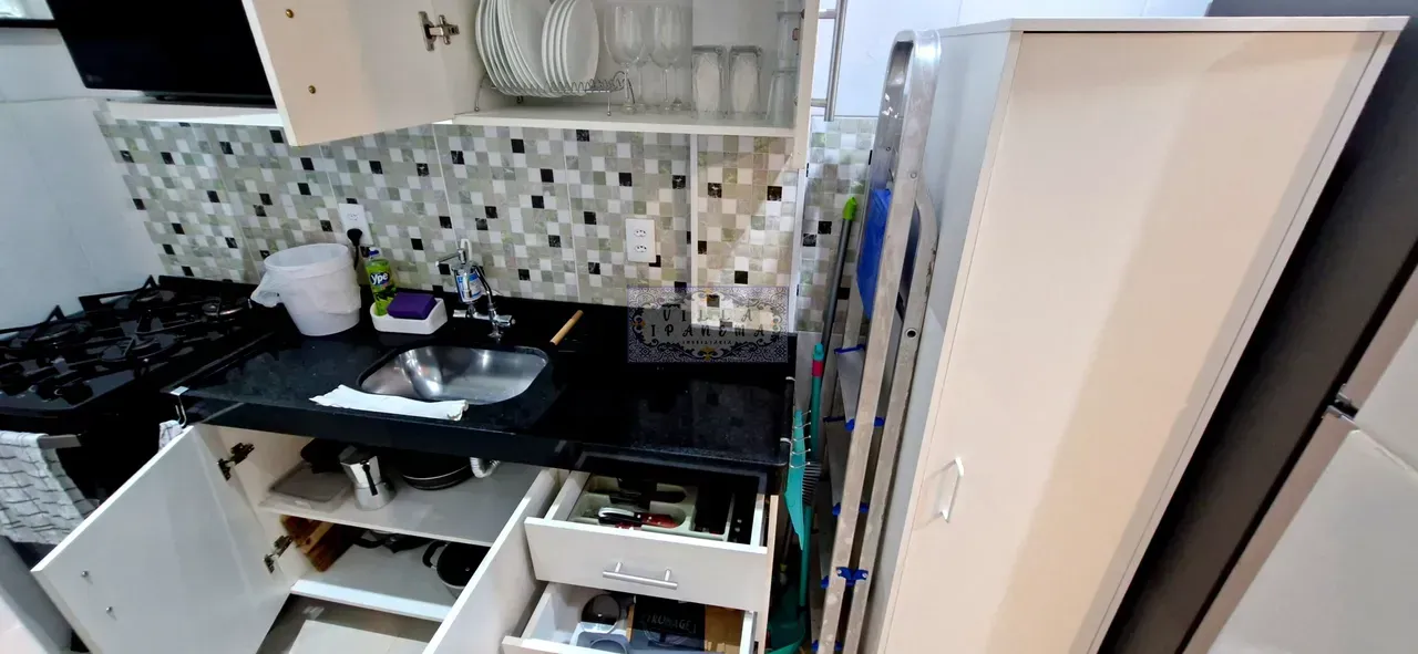 Furnished 1-bedroom apartment with a glassed-in balcony — photo 14