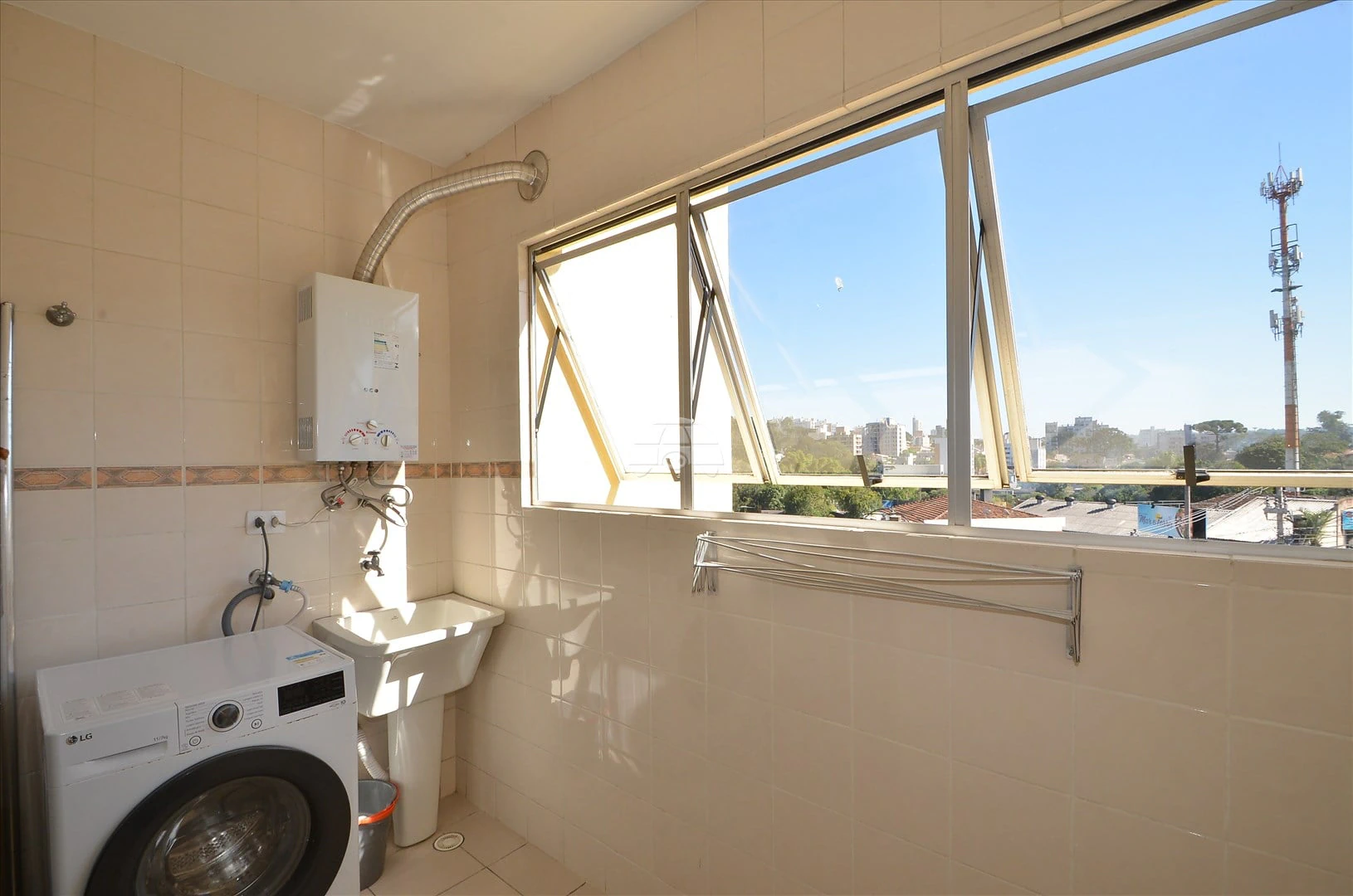 Departamento de 2 dormitorios con lavadora en Curitiba — photo 9