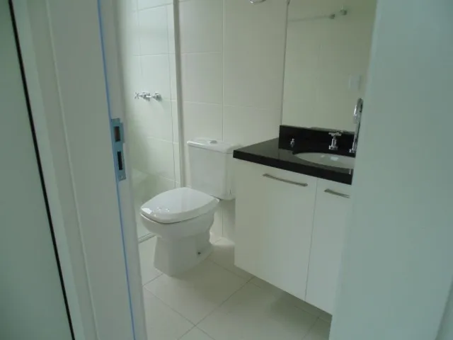Furnished 43 m² studio with an open kitchen layout — photo 9
