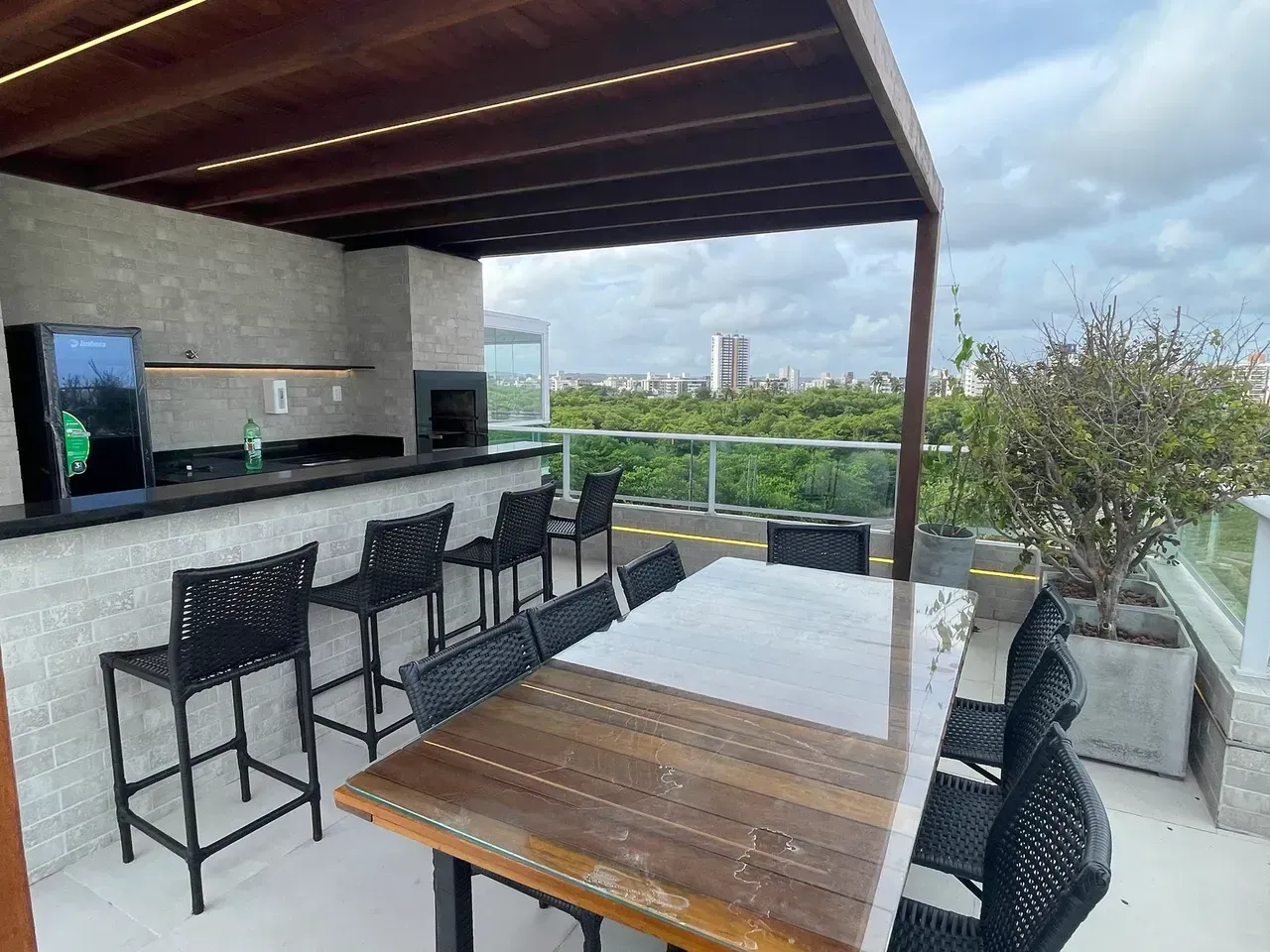 Furnished 1-bedroom apartment with a balcony — photo 5