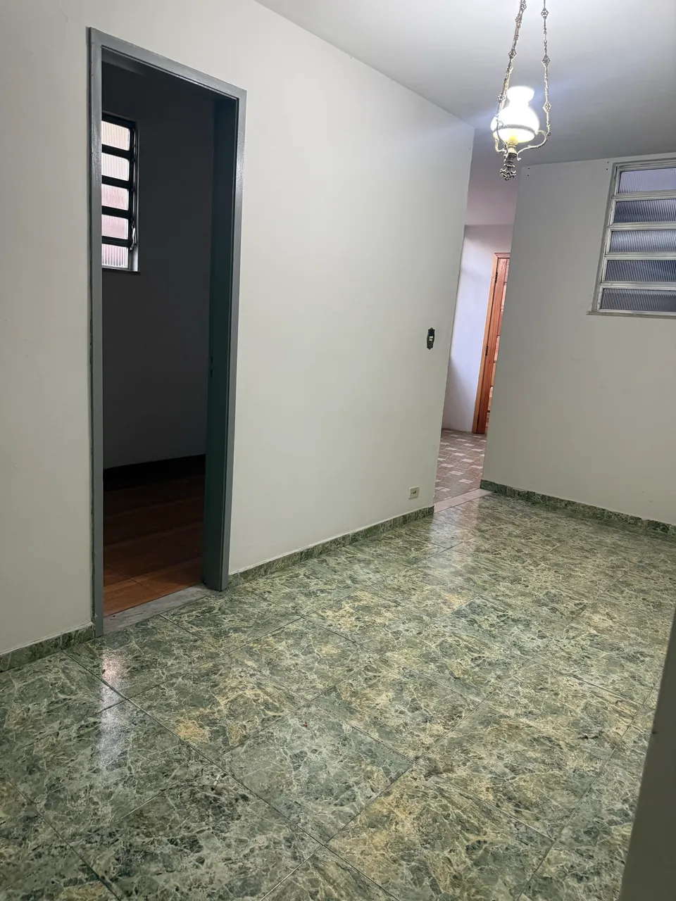 Apartment with no parking, 3 bedrooms and 2 bathrooms — photo 9