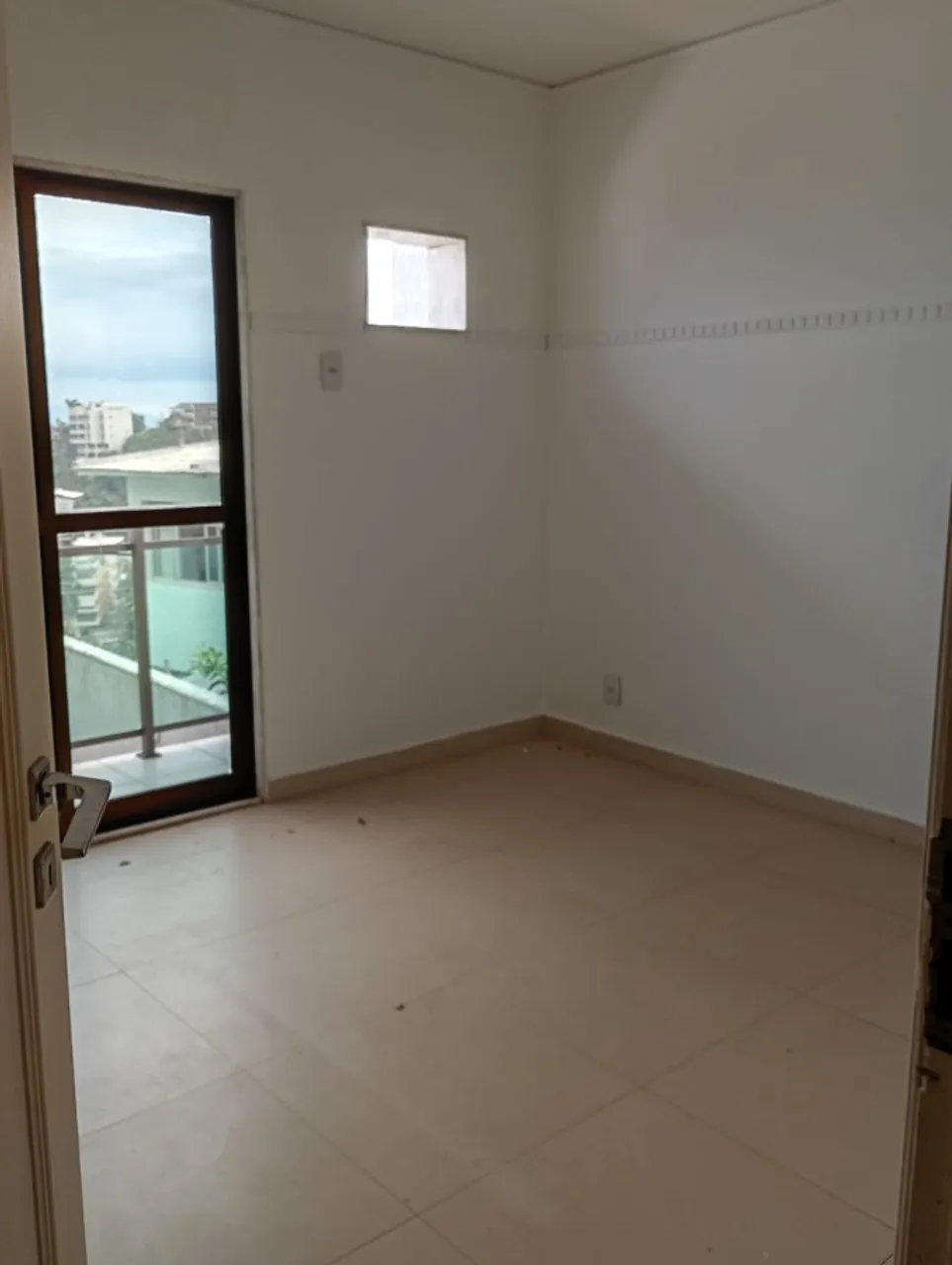 Furnished rental house with 3 bedrooms and 5 bathrooms — photo 3