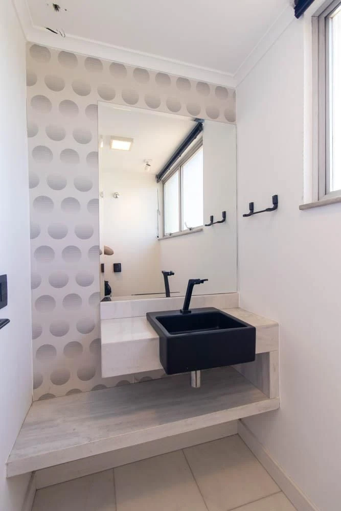 Apartamento mobiliado com 5 quartos e closet