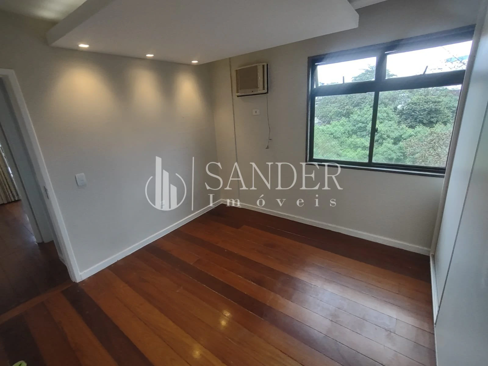 Apartamento mobiliado de 75 m² com 2 quartos e varanda — photo 10