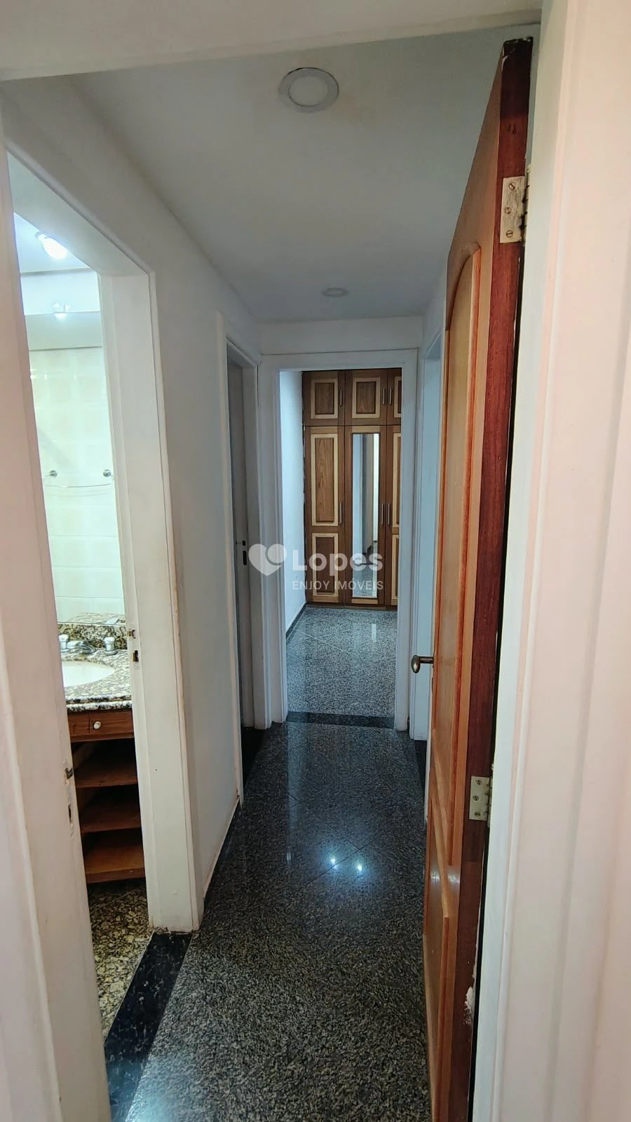 Квартира с 3 спальнями и грилем на балконе — photo 7