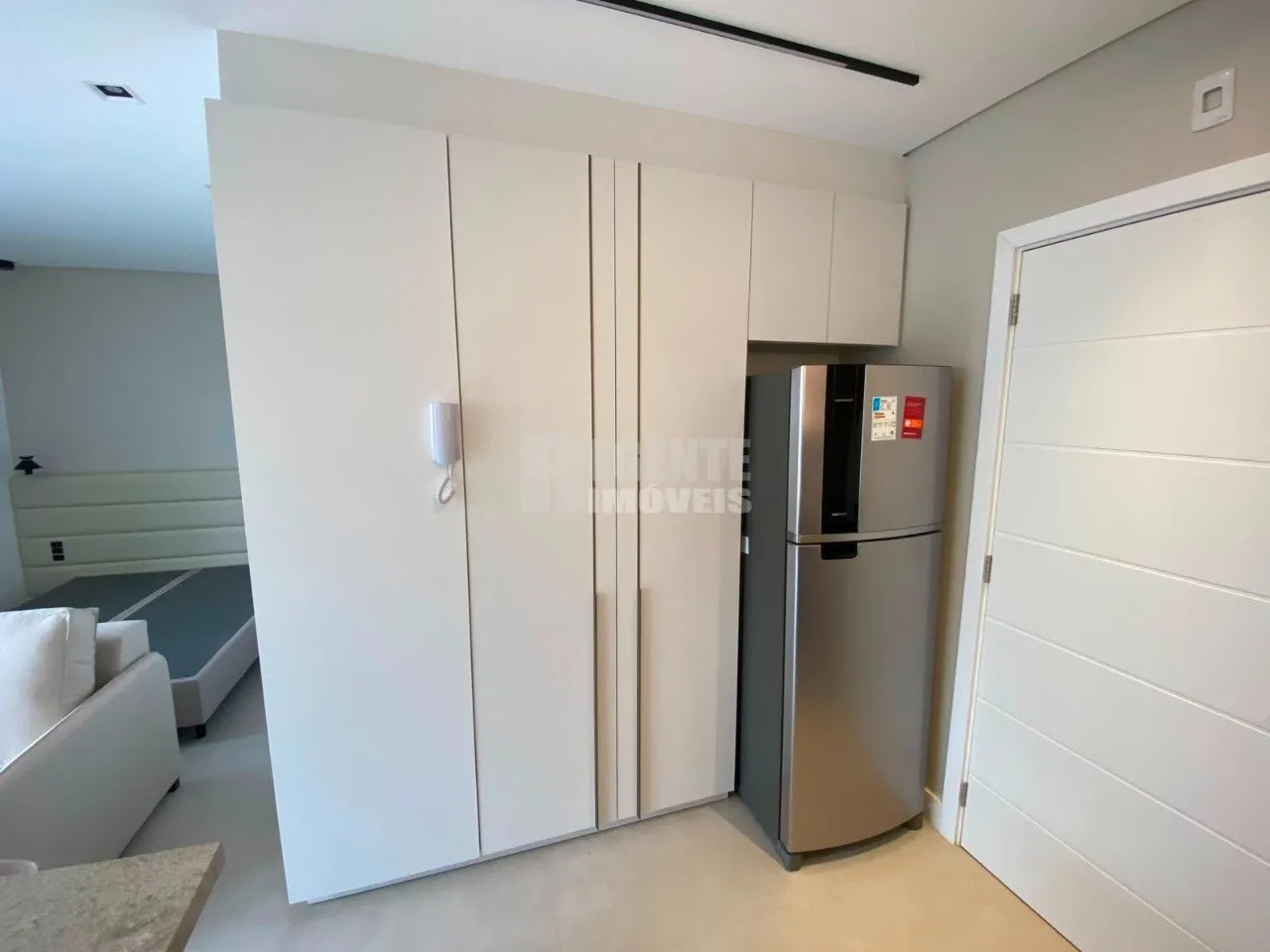 Estudio amueblado de 56 m² con 1 dormitorio y plaza cubierta — photo 13