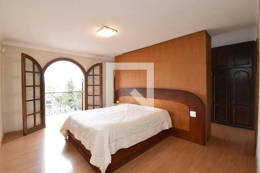 House with 5 bedrooms, gas stove and 650 m² — photo 5