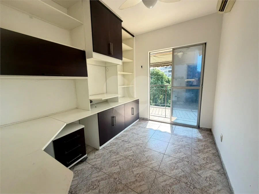 3-bedroom apartment with a home office in Rio de Janeiro — photo 6
