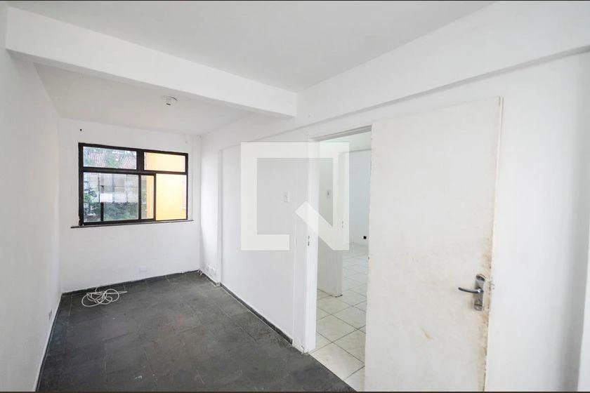 Rental house with 8 bedrooms and 8 bathrooms — photo 45