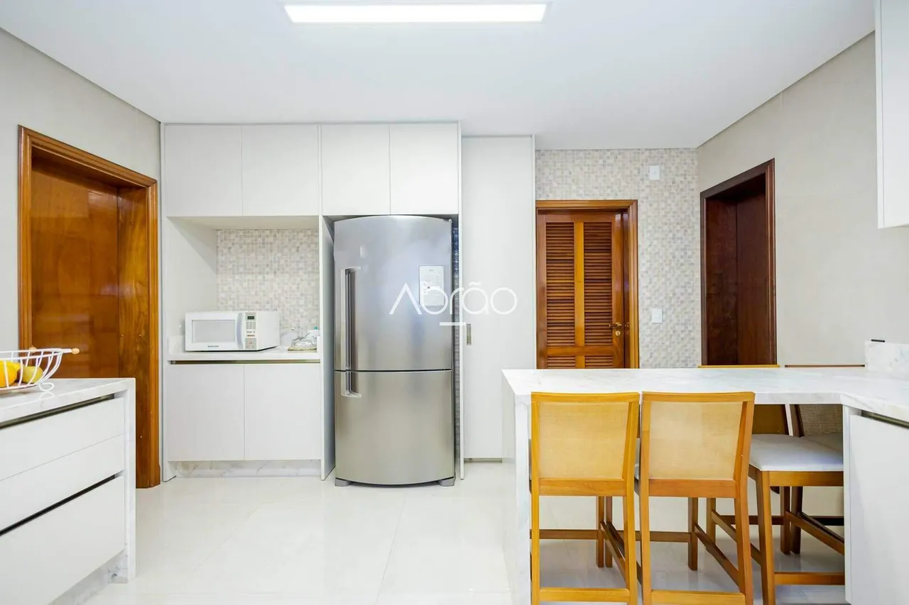 4-bedroom apartment with 2 en-suites and 427 m² — photo 10