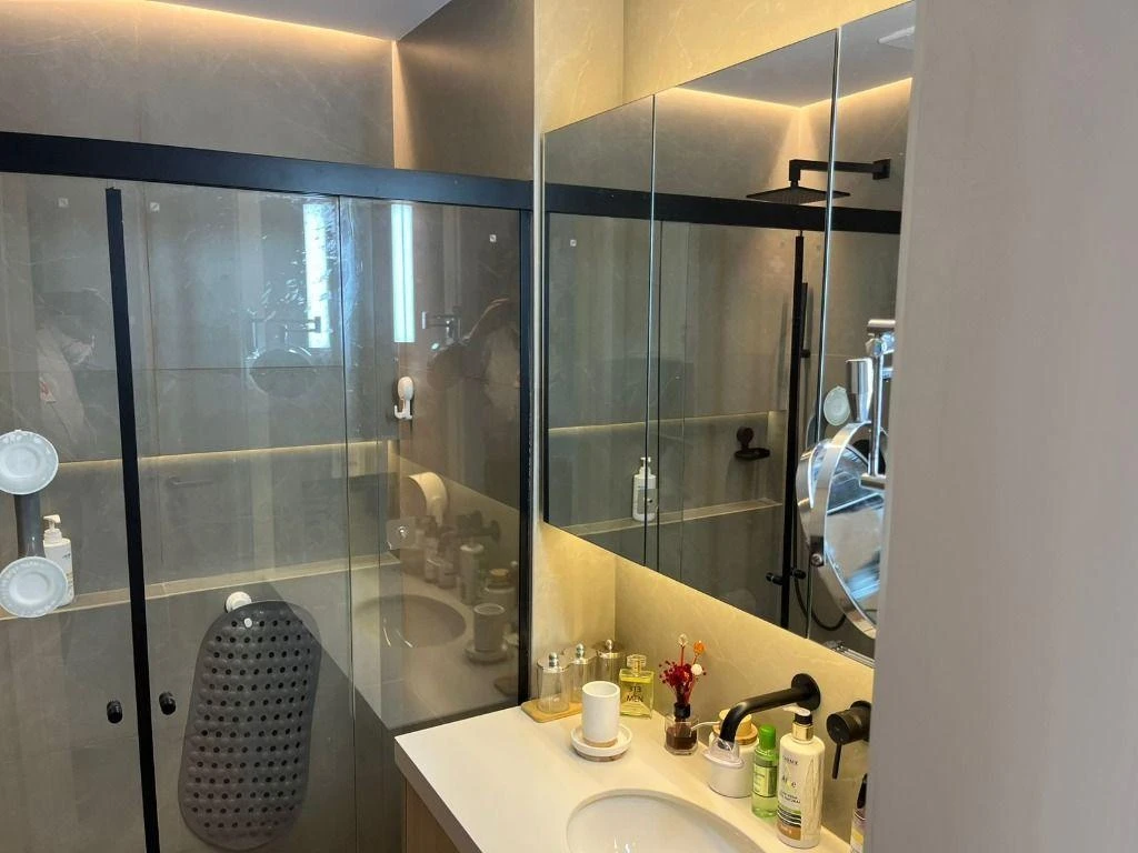 Furnished 66 m² apartment with 2 en-suite bedrooms — photo 40