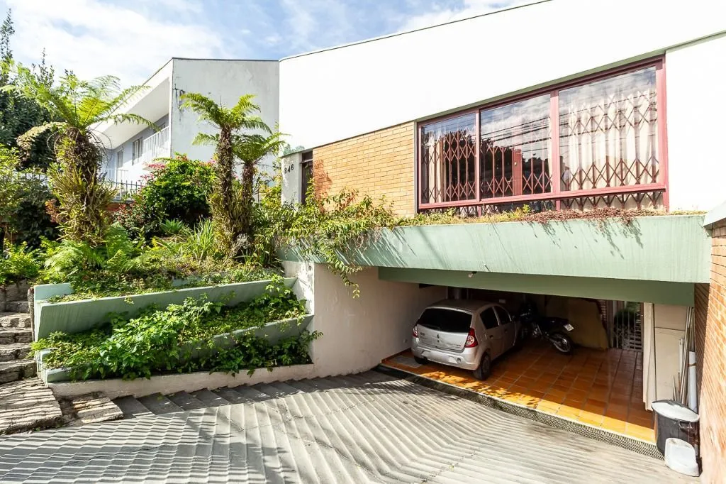 House with 4 bedrooms and a private garden, 4 parking — photo 9