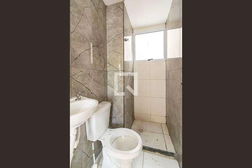 Apartamento de 2 quartos com armários na cozinha — photo 22