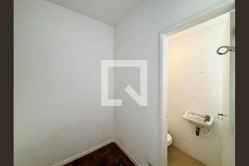 3-bedroom apartment with a water view in Rio de Janeiro — photo 27