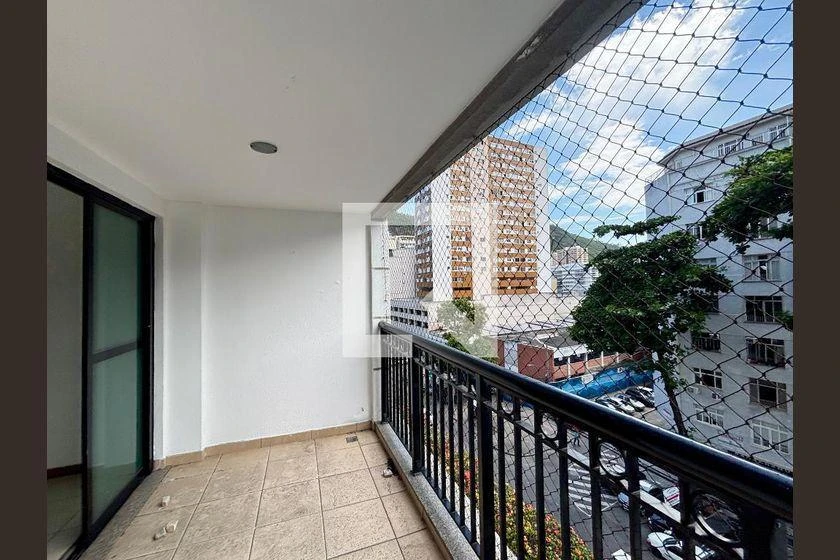 111 m² rental apartment with 3 bedrooms and 2 parking spots — photo 33
