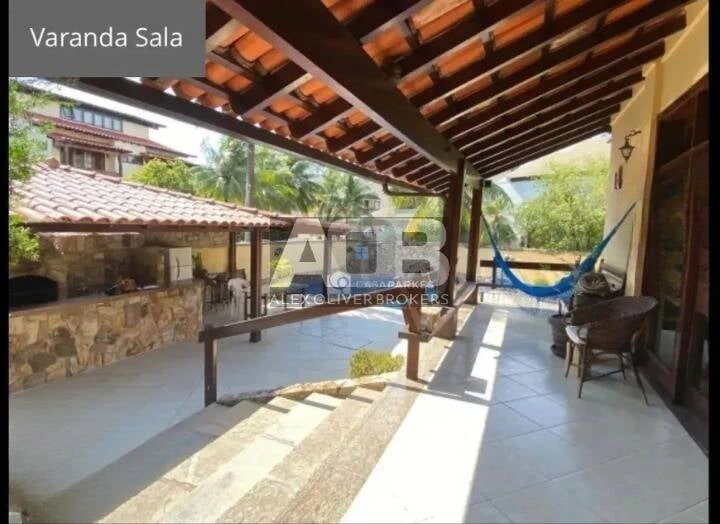 Furnished house with 5 en-suite bedrooms and a balcony — photo 10