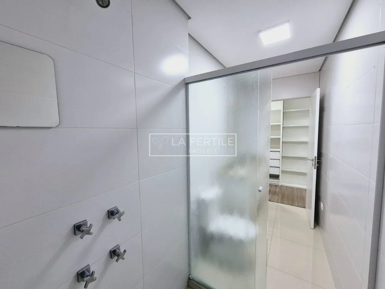 115 m² apartment with 2 bedrooms and an open-plan kitchen — photo 18