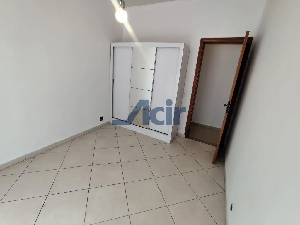 3-bedroom apartment, 1 with its own bathroom, 122 m² — photo 25
