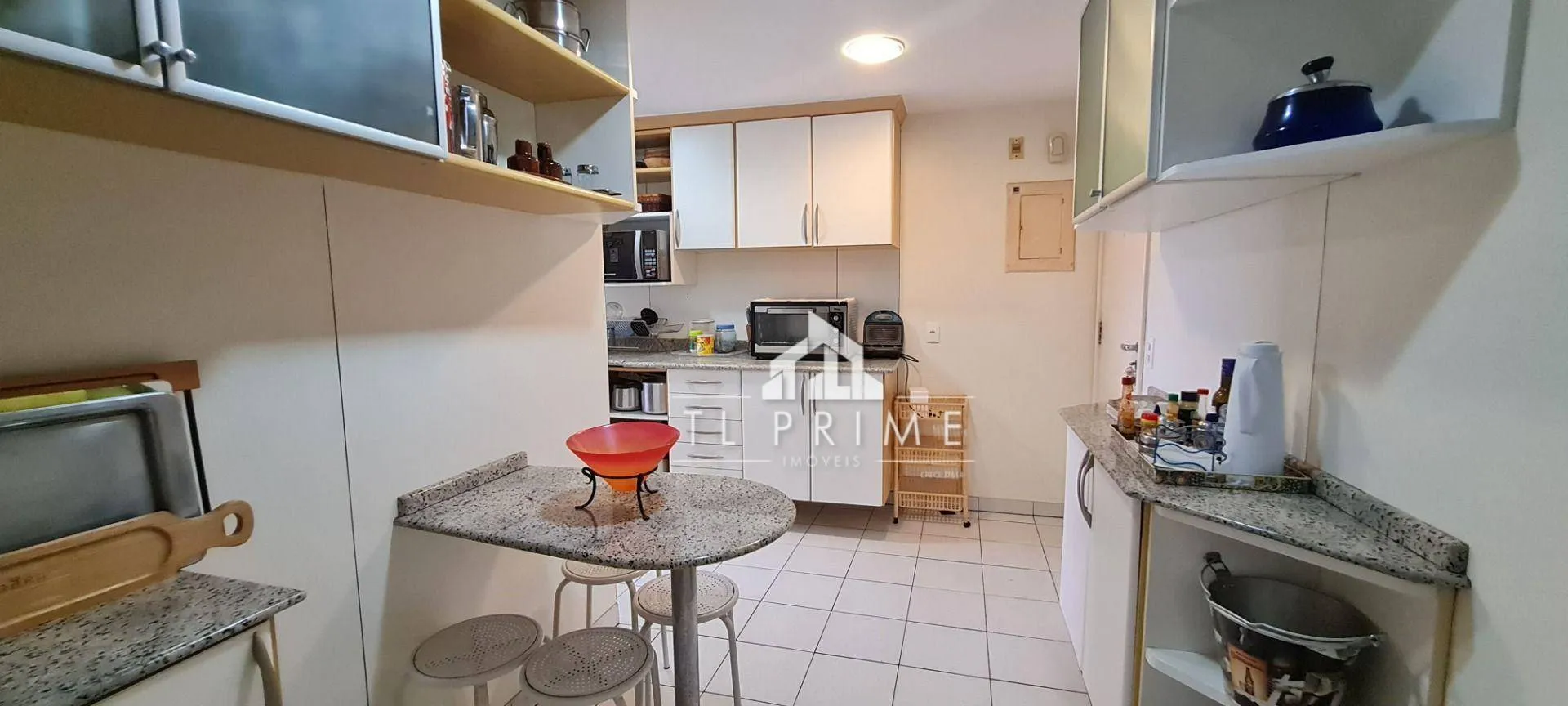 Apartamento de 3 dormitórios com 4 banheiros e varanda — photo 32