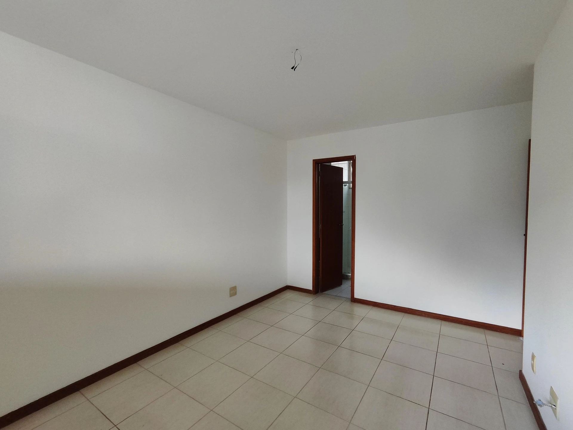 3-bedroom apartment, 1 with its own bathroom, 100 m² — photo 41