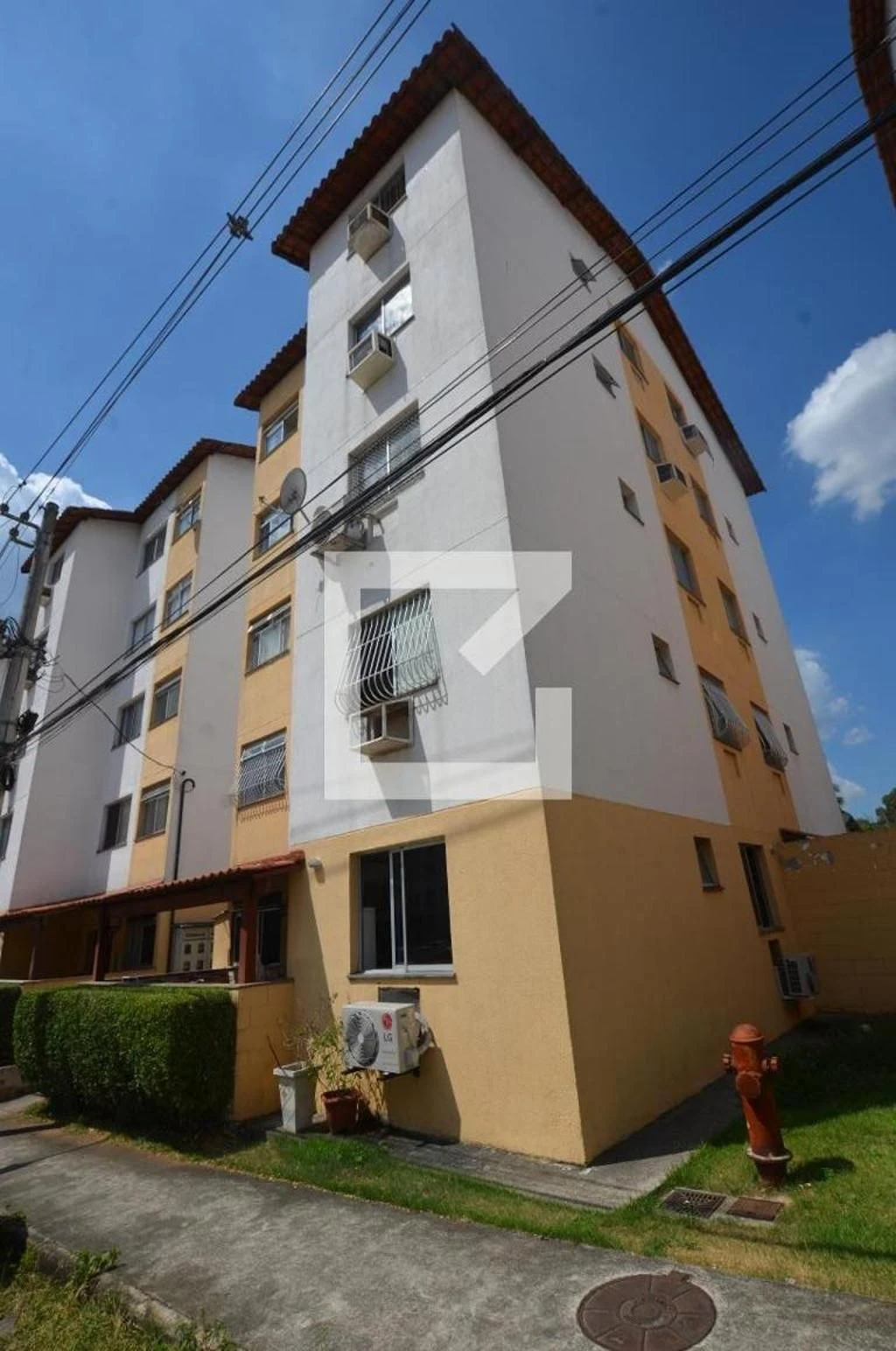 Apartamento de 2 quartos em condomínio com piscina — photo 34