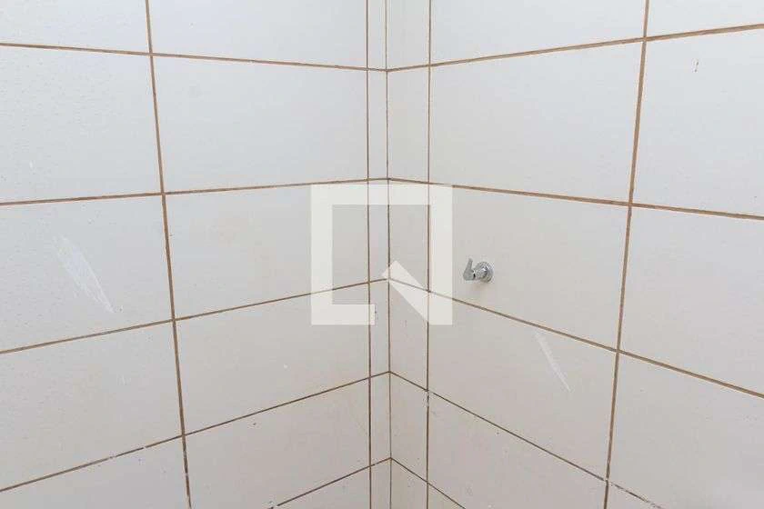 38 m² unfurnished studio with private garden and 1 parking — photo 26