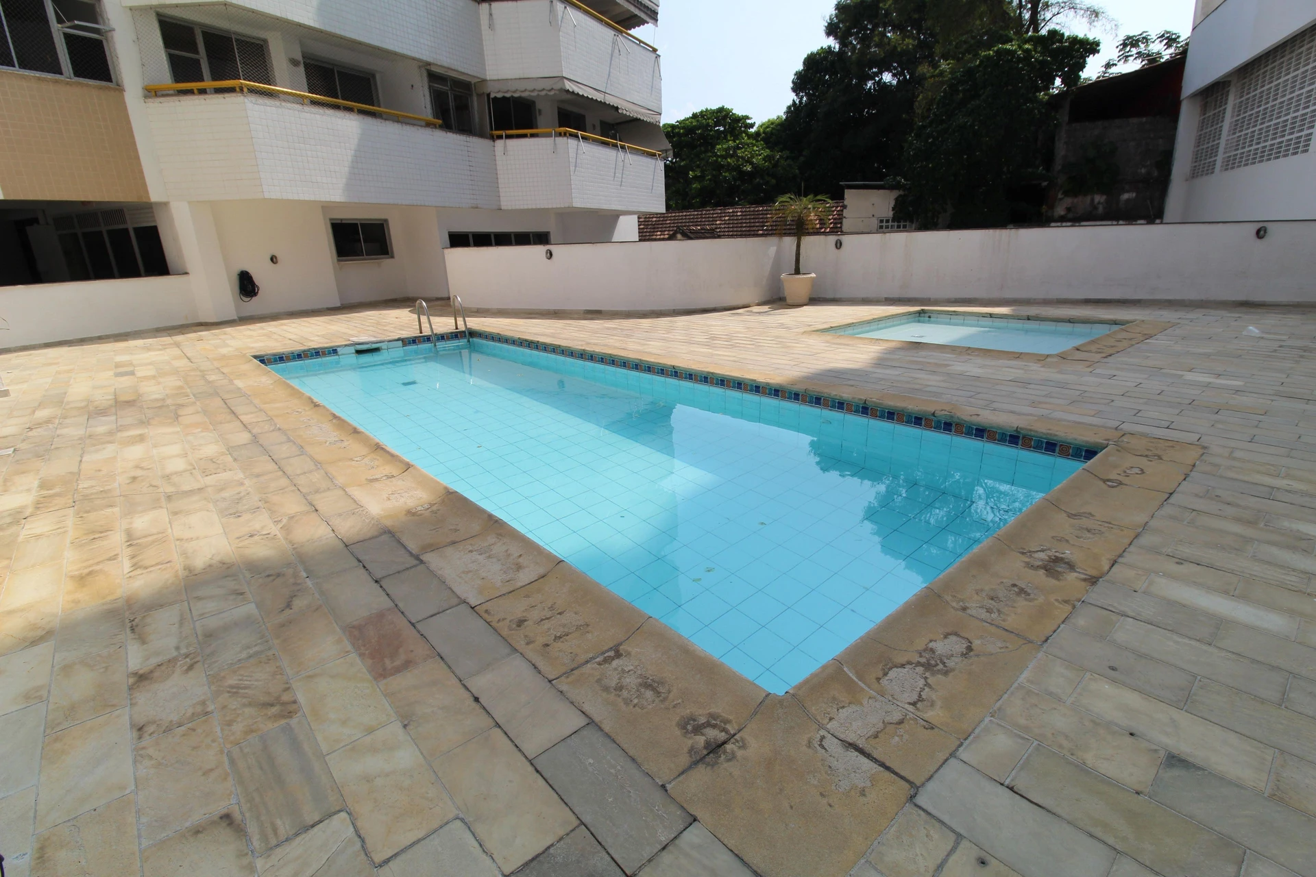 Apartamento mobiliado com 2 quartos e máquina de lavar — photo 33