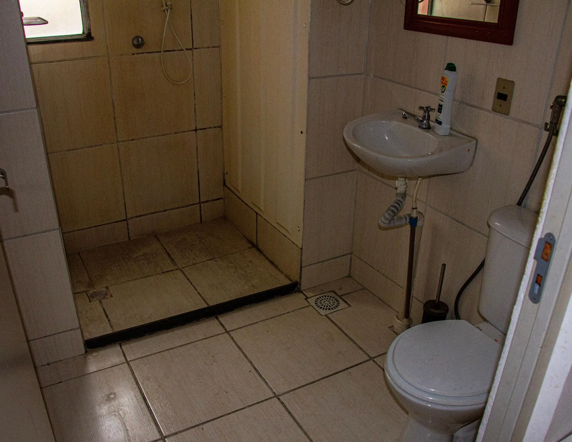 Unfurnished 2-bedroom apartment with pets allowed — photo 19