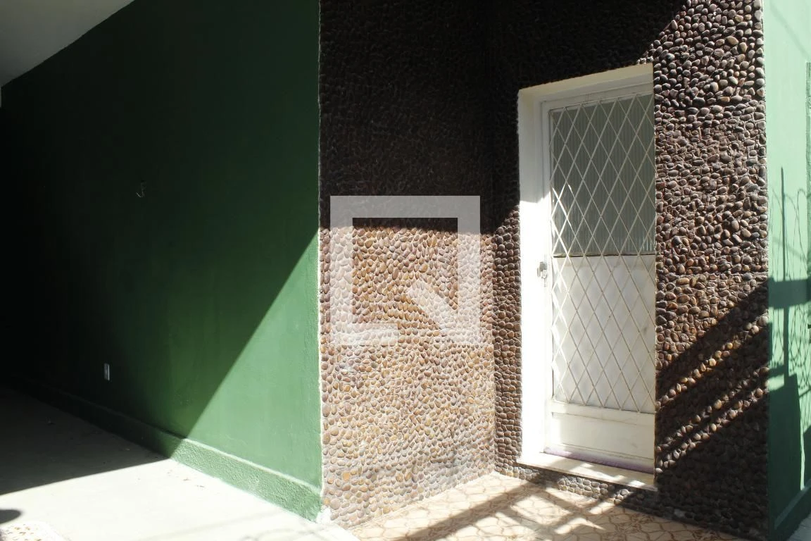 Casa para alugar com 4 quartos, varanda e quintal — photo 77